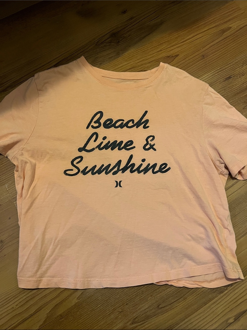 Hurley Peach Graphic 'Beach Lime & Sunshine' Short Sleeve Tee